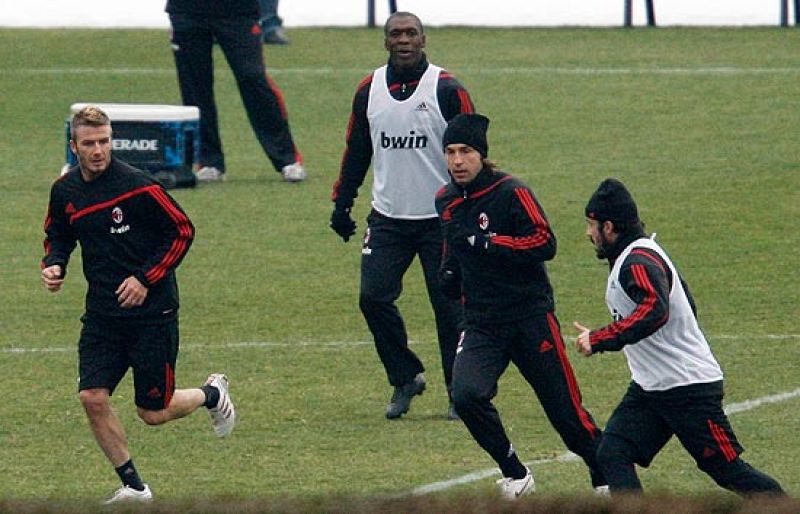 Beckham llega a Italia para reincorporarse al Milan