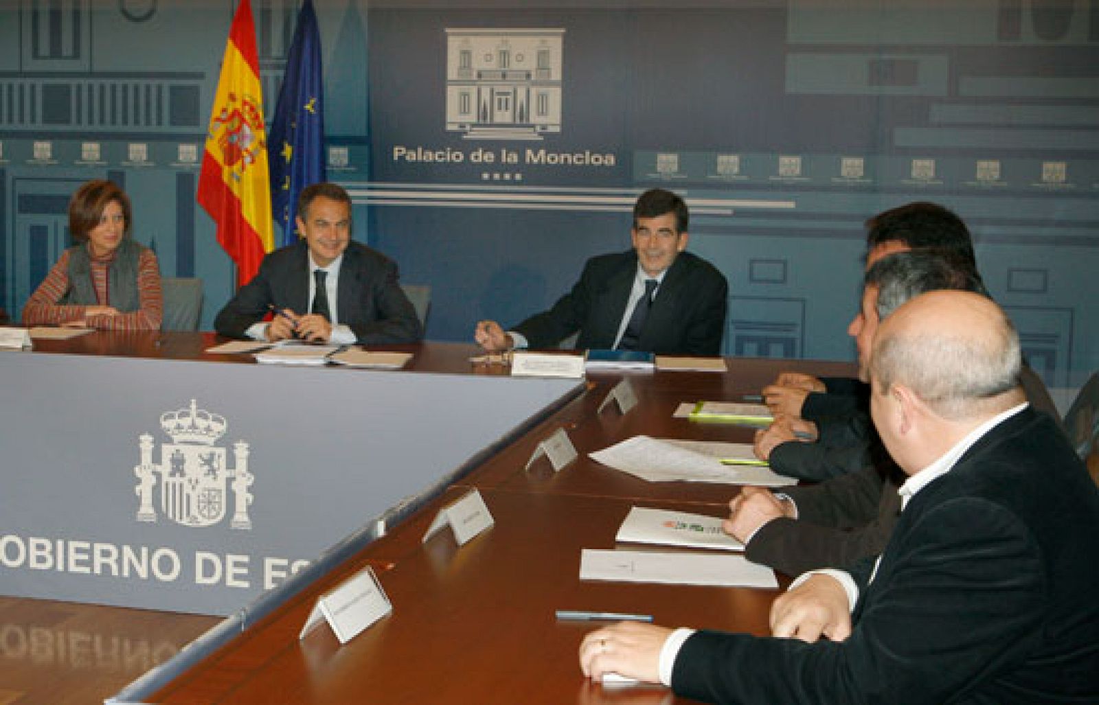 El presidente del Gobierno recibe a los representantes de las organizaciones agrarias | Ver