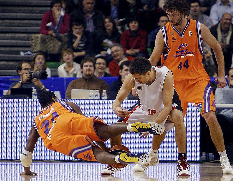 Power Electronics Valencia cierra el año con una trabajada victoria ante el Murcia