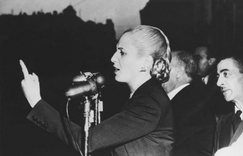 Evita, la muerte de un mito