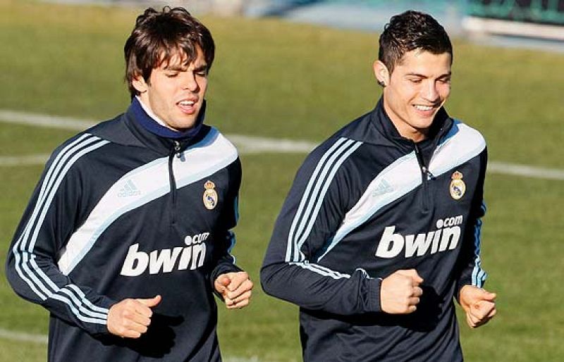 Pellegrini deja a Kaká en Madrid