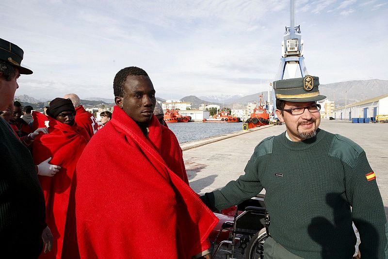 Interceptan tres pateras con 73 inmigrantes a bordo en Granada, Almería y Murcia