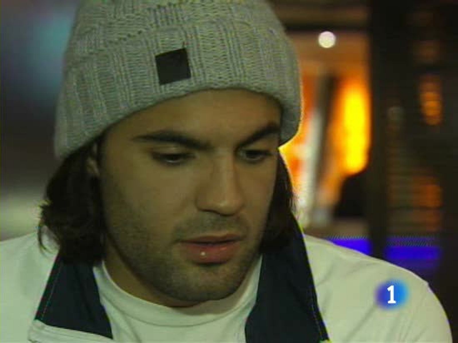 Sergio Sánchez, futbolista del Sevilla temporalmente apartado de la actividad deportiva por problemas cardíacos, confesó que se siente "derrumbado y destrozado" desde el punto de vista futbolístico.