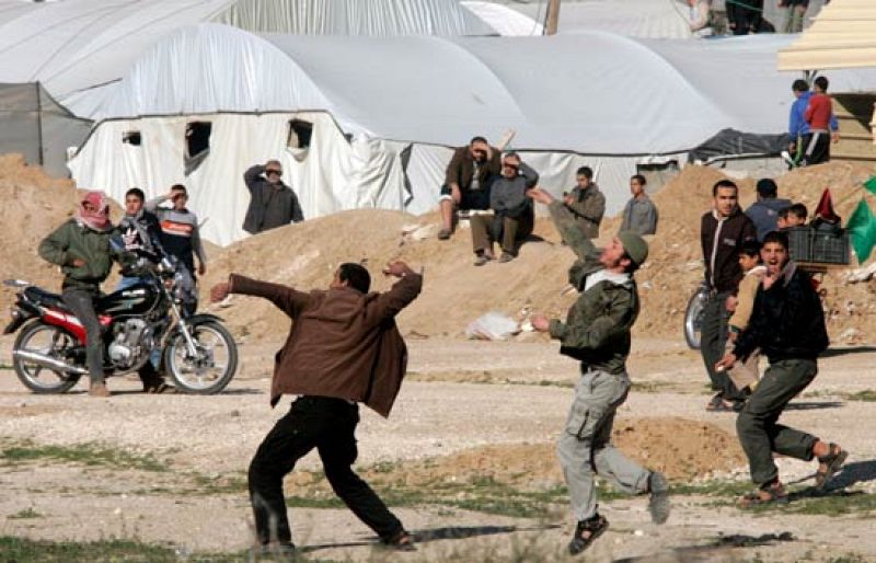 Muere un guardia egipcio fronterizo por disparos desde la franja palestina de Gaza