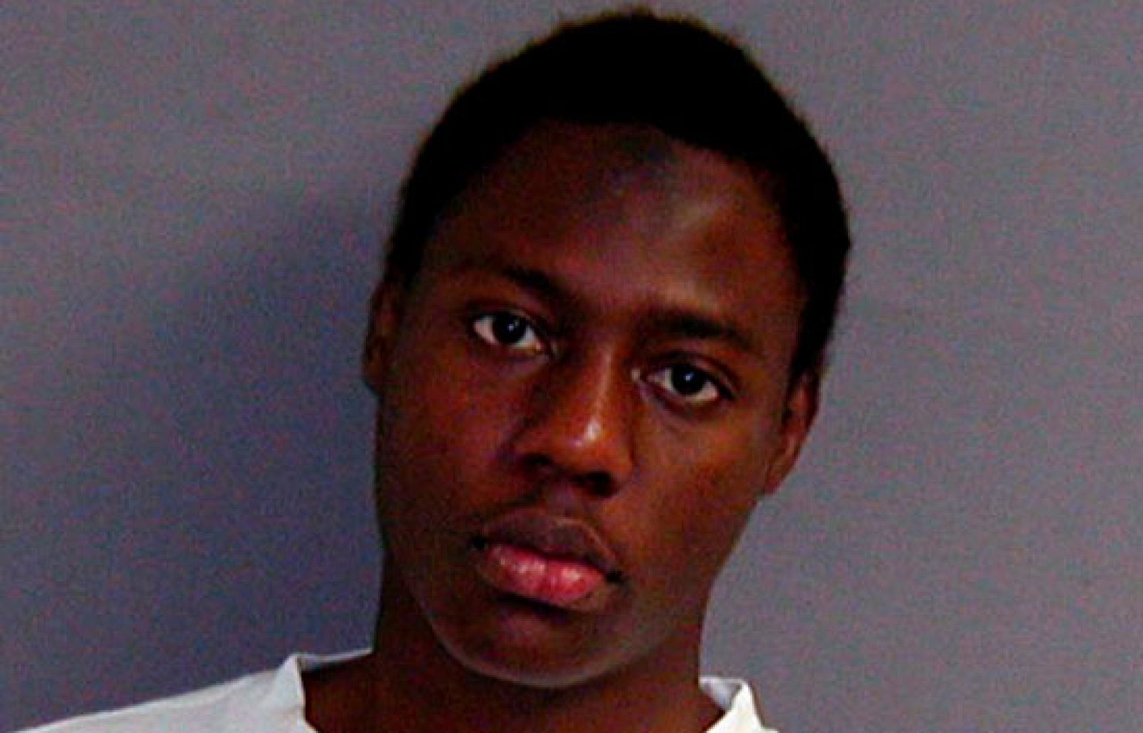 La justicia estadounidense acusa al nigeriano que intentó volar el avión de Detroit de seis cargos | Ver