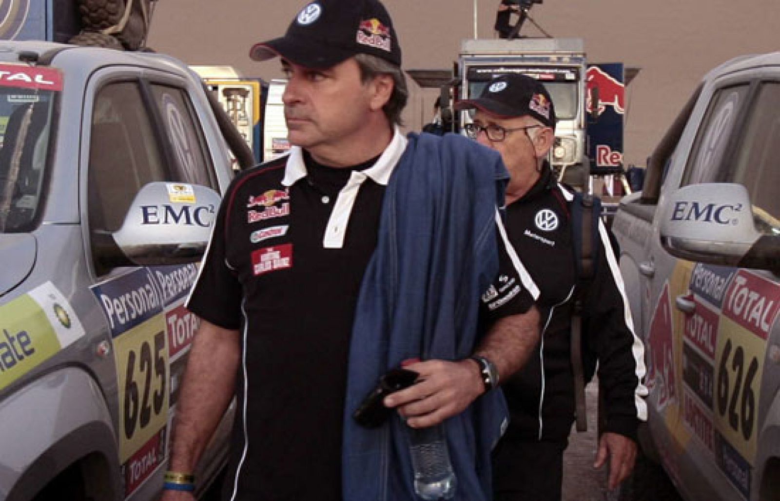 Sainz, líder sólido en el Dakar - Dakar | Ver