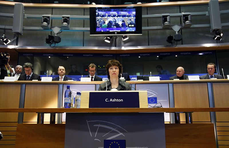 Ashton se muestra dispuesta a revisar la política de la UE hacia Cuba ante la Eurocámara