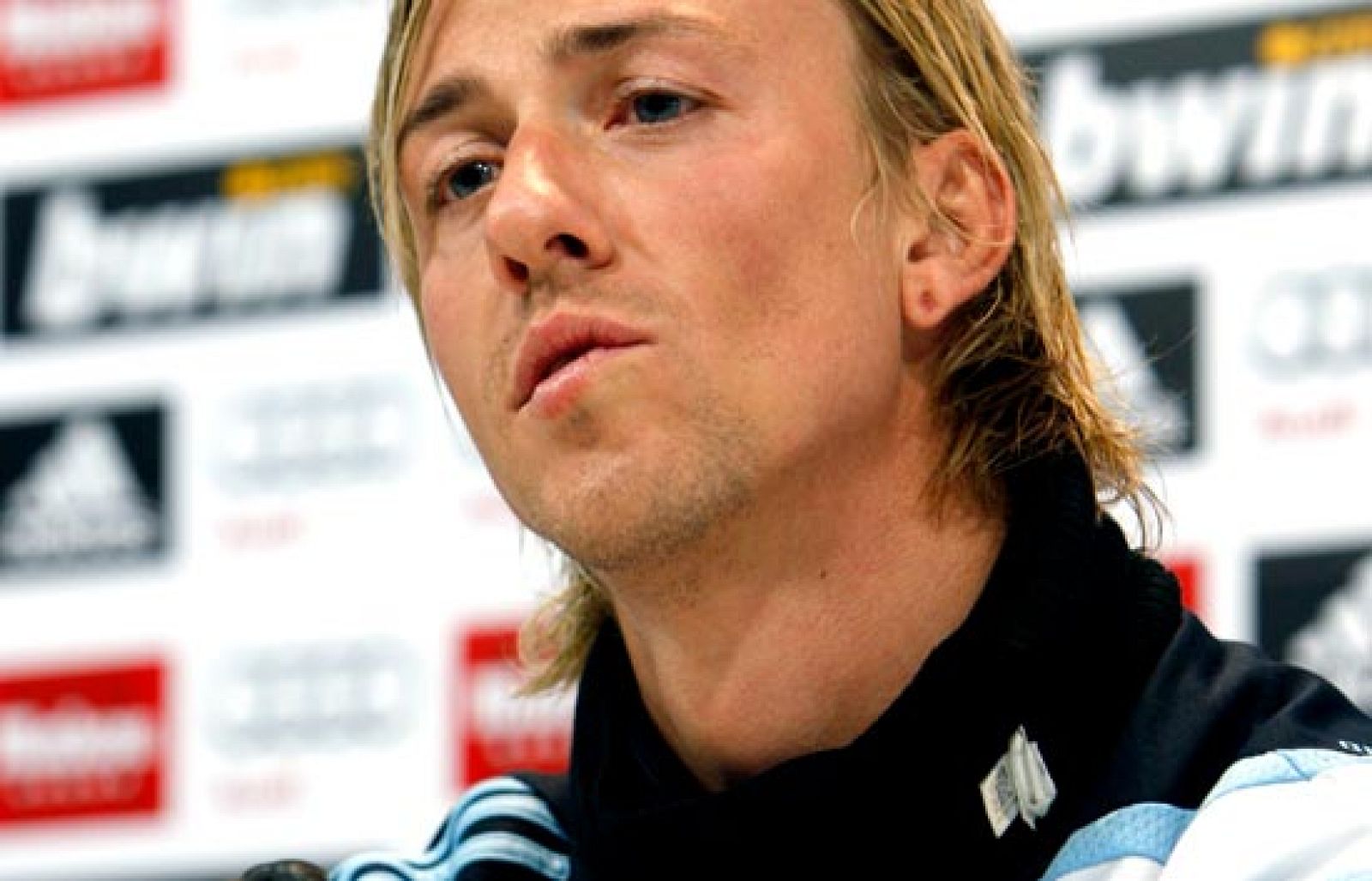 Guti explota en rueda de prensa | Ver