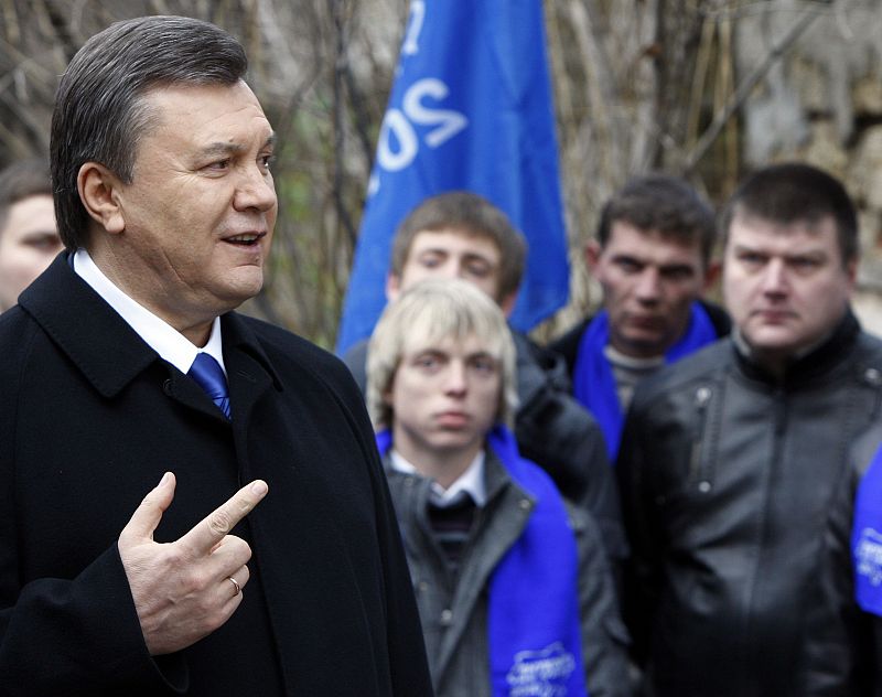 Yanukóvich, el candidato rusoparlante que se perfila como favorito a la Presidencia de Ucrania
