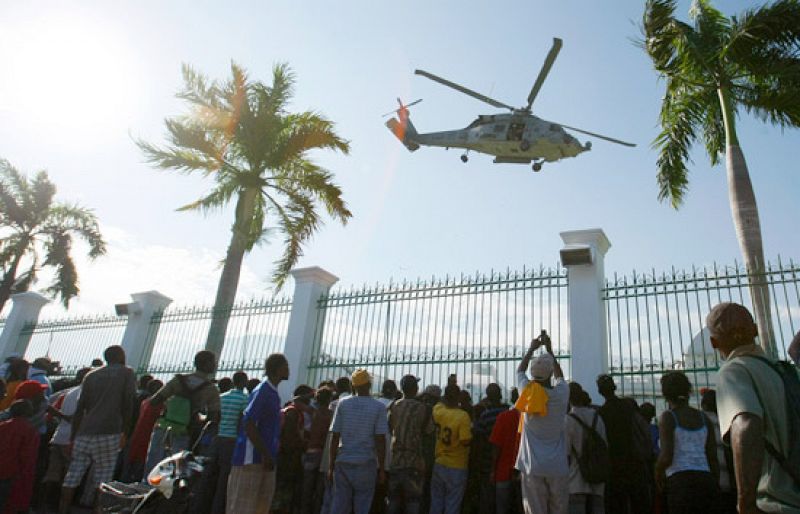 EE.UU. entra en el corazón de Puerto Príncipe