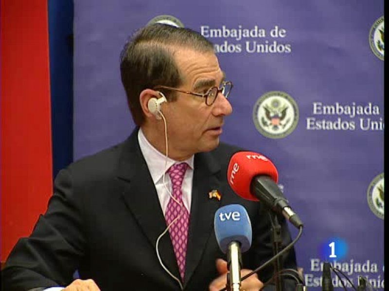 La Embajada de EE.UU. achaca a "un error humano" el montaje fotográfico de Llamazares