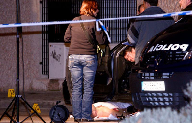 Un muerto y un herido grave en un tiroteo junto al hotel Puerta de Madrid