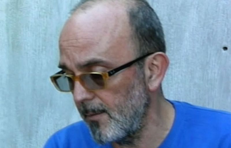 El marido de Pilar Juárez: "Al comisario europeo le interesa más hacerse la foto que darme el pésame"