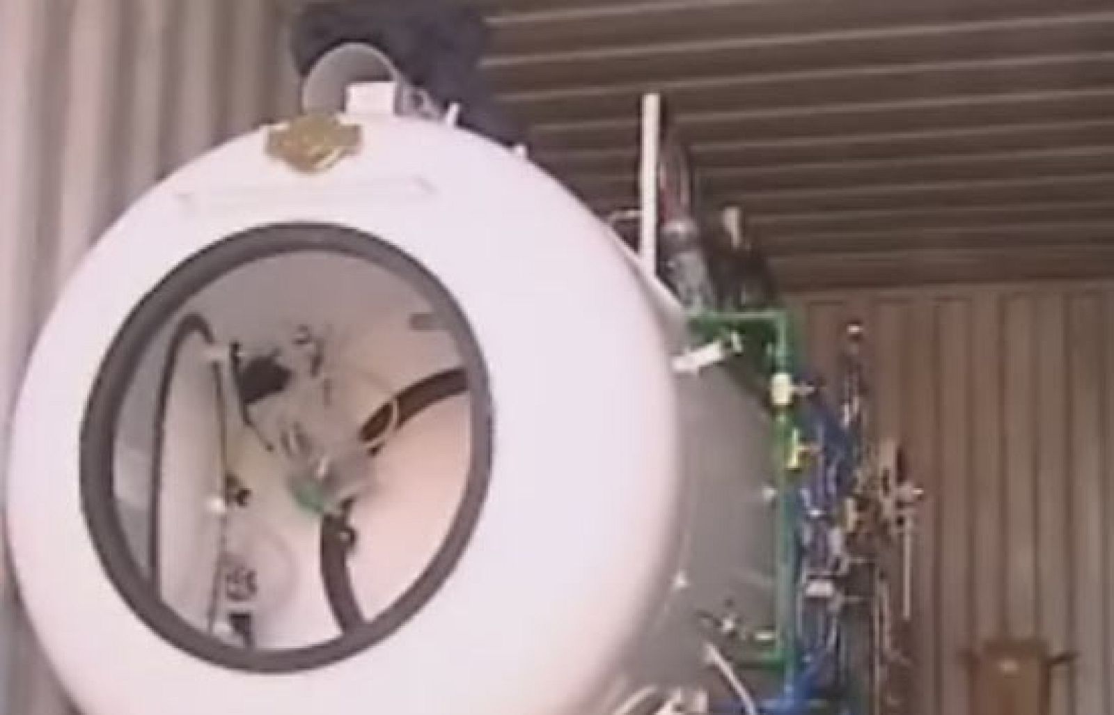 Localizados los cadáveres de los tripulantes del helicóptero siniestrado en Almería | Ver