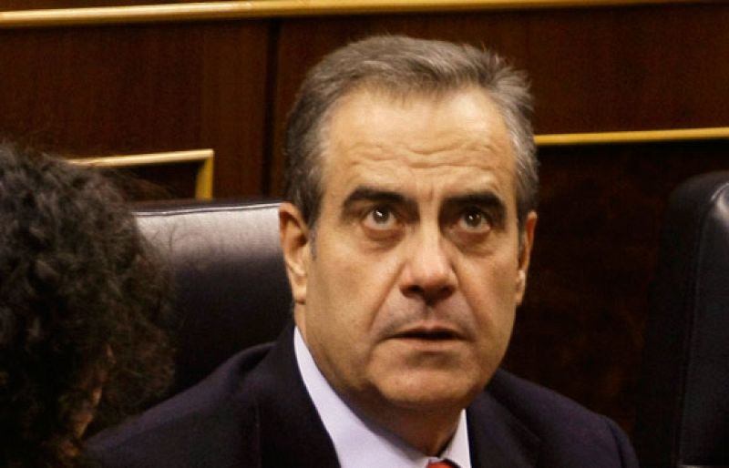 Corbacho espera una subida del paro en enero "en línea con la de 2008", unos 130.000 desempleados