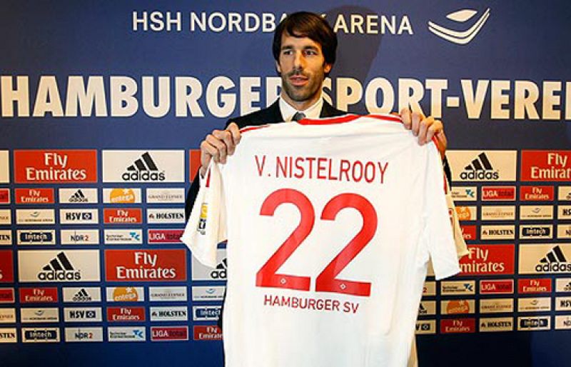 Van Nistelrooy ya luce el 22 del Hamburgo