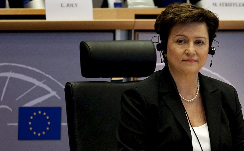 La búlgara Georgieva pasa con nota su examen como Comisaria ante el Europarlamento