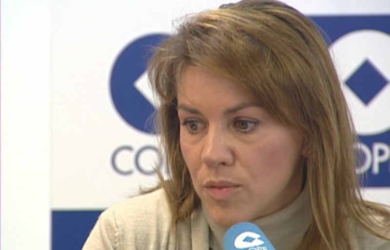 María Dolores de Cospedal no descarta que el PP presente una moción de censura