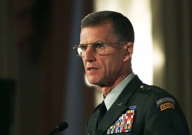El general McChrystal, optimista: "La situación en Afganistán es seria, pero ya no se deteriora"