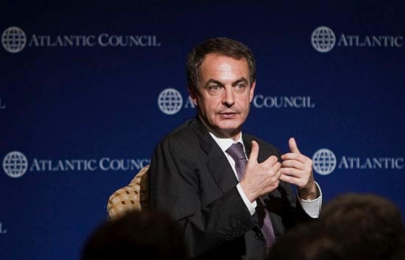 Zapatero responsabiliza a los especuladores de los ataques contra la eurozona
