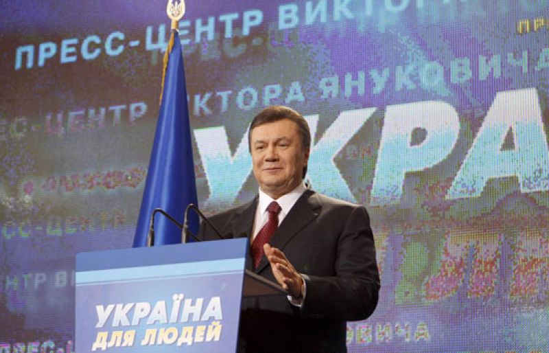 La Comisión Electoral confirma la victoria ajustada del candidato prorruso en Ucrania