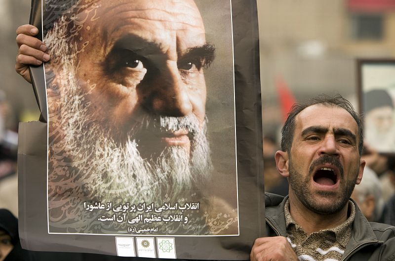 Irán se prepara para el enfrentamiento civil en el aniversario de la Revolución