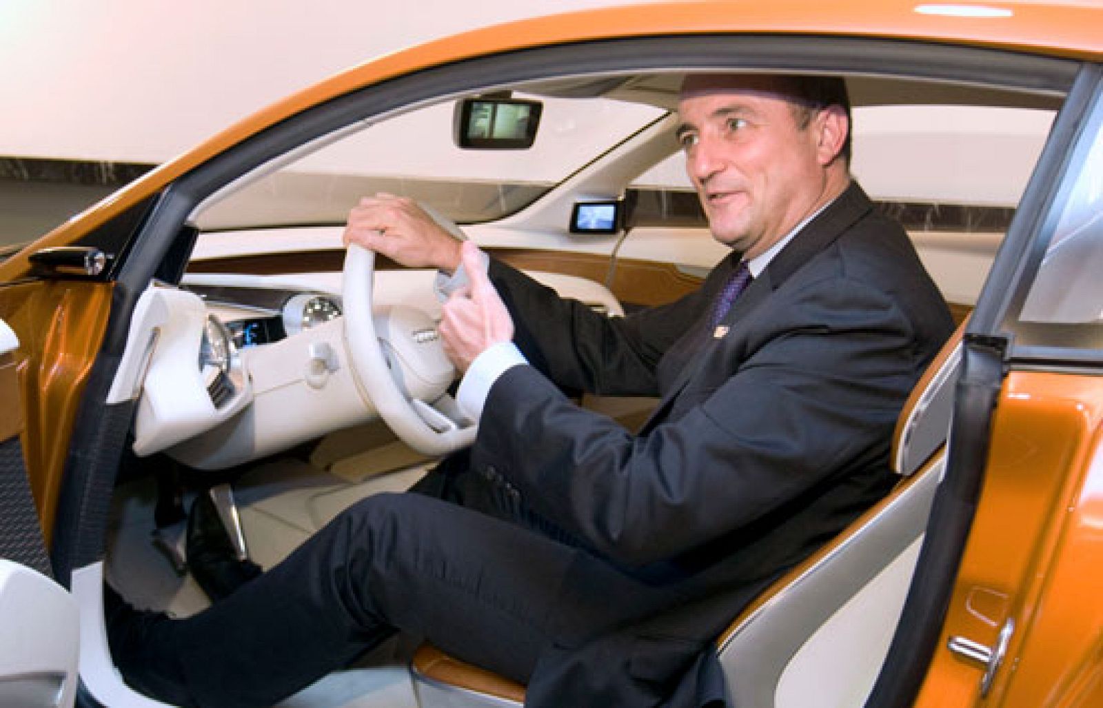 España quiere dar un impulso a los coches eléctricos - Ciencia y tecnología en Rtve.es | Ver