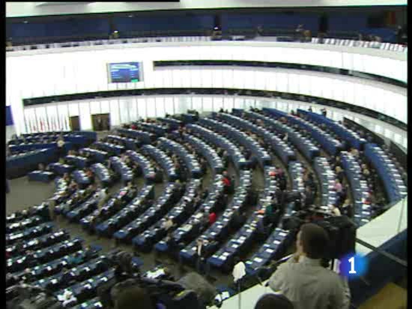 Los paises del euro se preparan para respaldar a Grecia | Ver