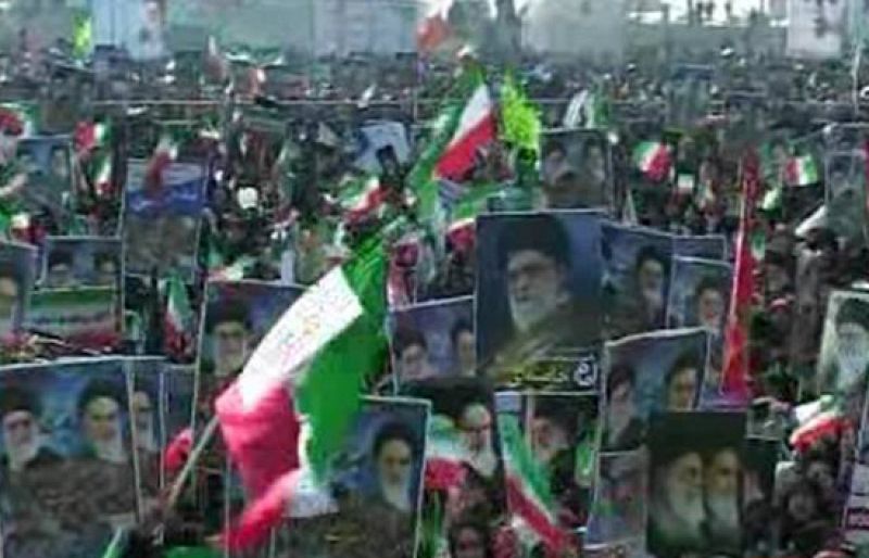 El régimen iraní frena a la oposición y amedranta a sus líderes en el aniversario de la Revolución
