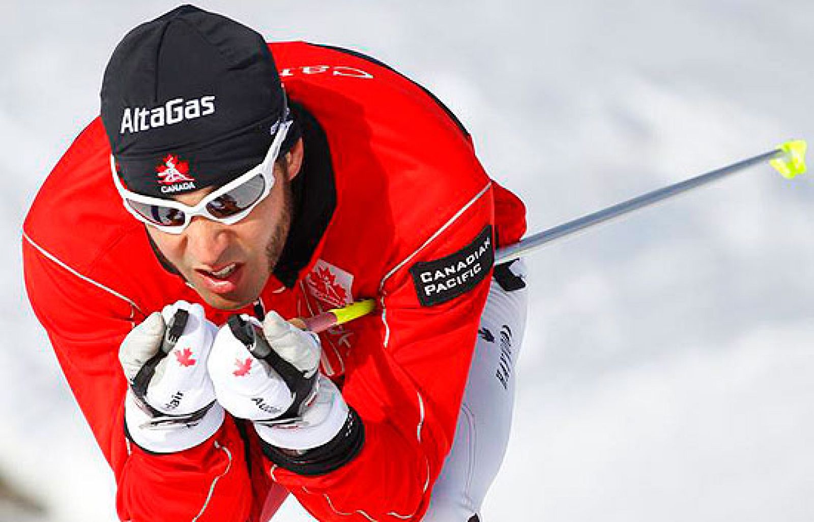 El esquiador ciego Brian McKeever, entrenando en Cannmore antes de viajar a los Juegos de Vancouver