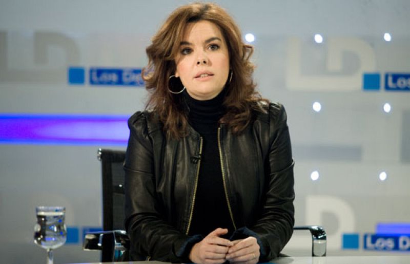 Sáenz de Santamaría: "El PSOE no puede pedirnos carta blanca para equivocarse"