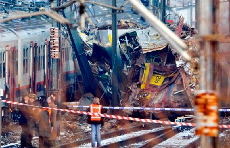 Un choque de trenes cerca de Bruselas deja al menos 18 muertos y 125 heridos