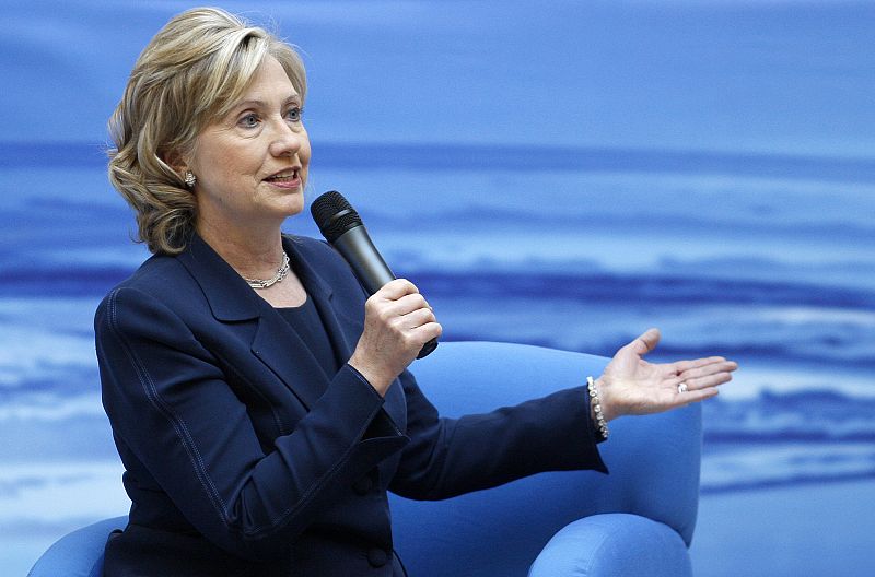 Hillary Clinton alerta que Irán avanza hacia una "dictadura militar"