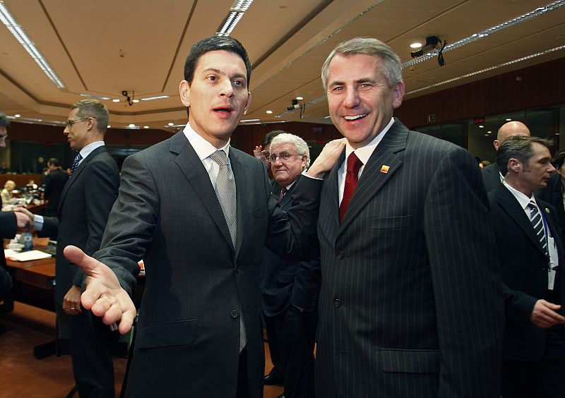 Ashton confirma al lituano Usackas como representante de la UE en Afganistán