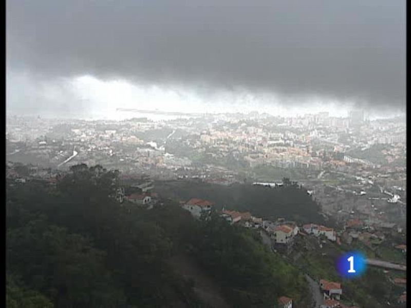 Evacuan a docenas de familias en Madeira ante el riesgo de derrumbes por las inundaciones
