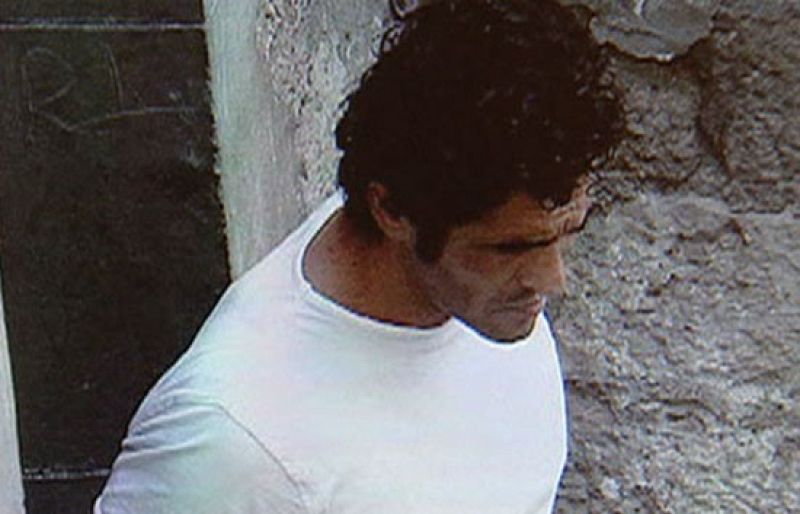 Decretan libertad provisional bajo fianza de 10.000 euros para el agresor del profesor Neira