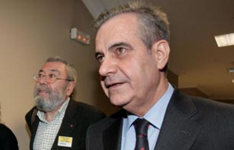 Corbacho afirma que la crisis "no es del sistema financiero sino del barrio y las familias"