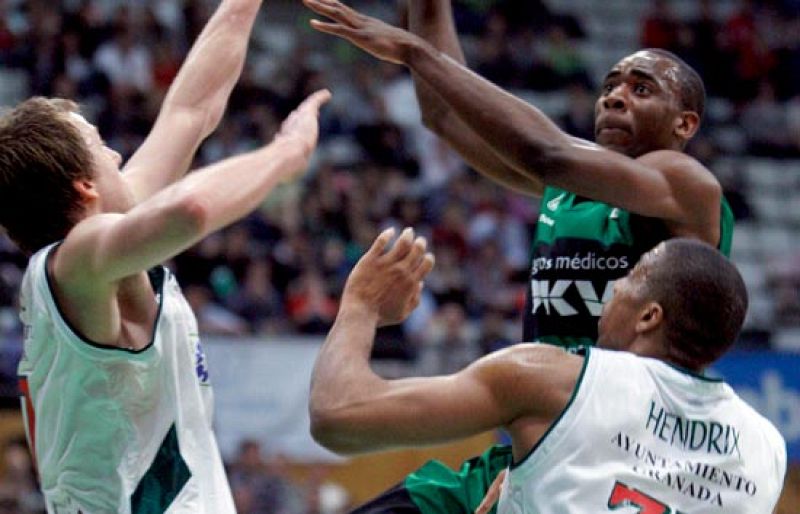 El Granada prolonga la crisis liguera del Joventut