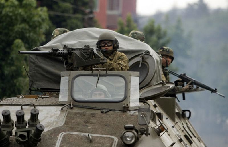 El balance de muertos en Chile roza ya los 800 mientras llega la ayuda internacional