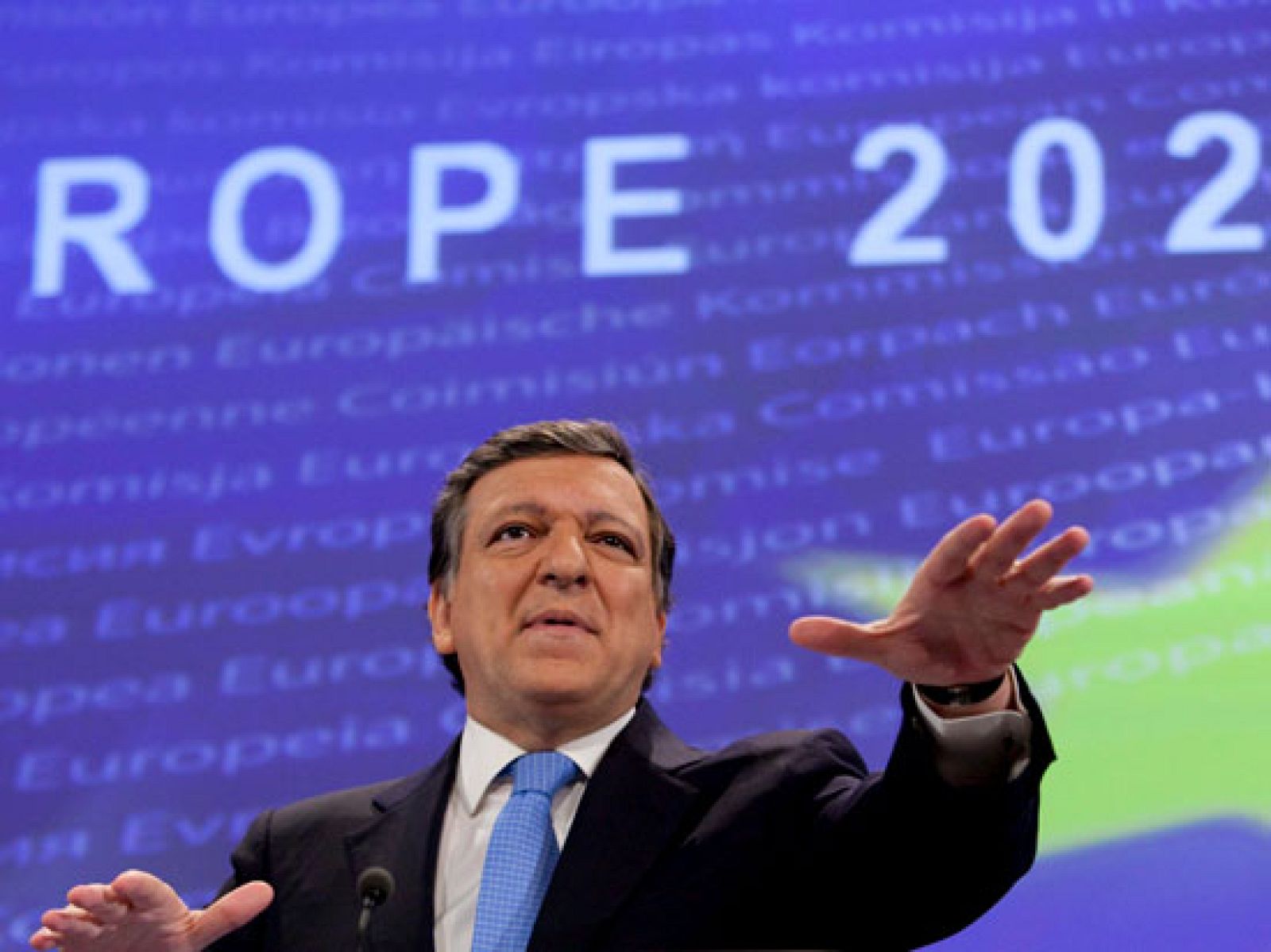El presidente de la Comisión Europea, Duaro Barroso, ha presentado la estrategia Europa 2020 que quiere devolver a los 27 por la senda del crecimiento.