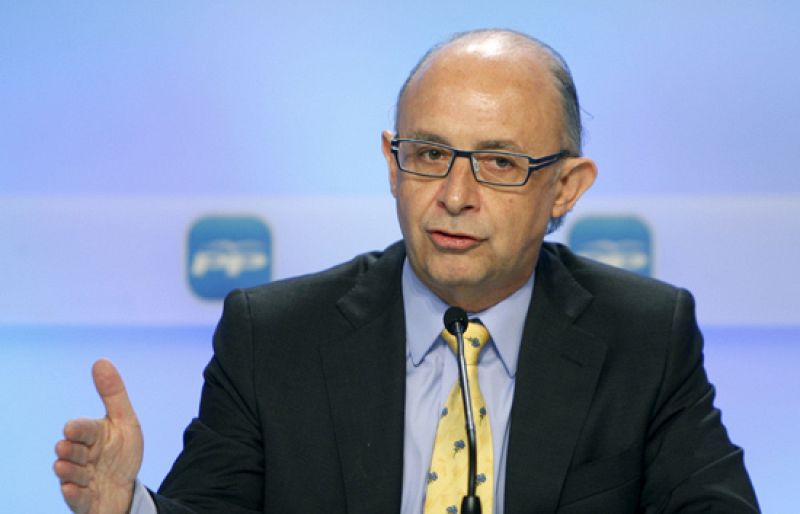 La subida de impuestos aleja la posibilidad de un pacto global económico de Gobierno y PP