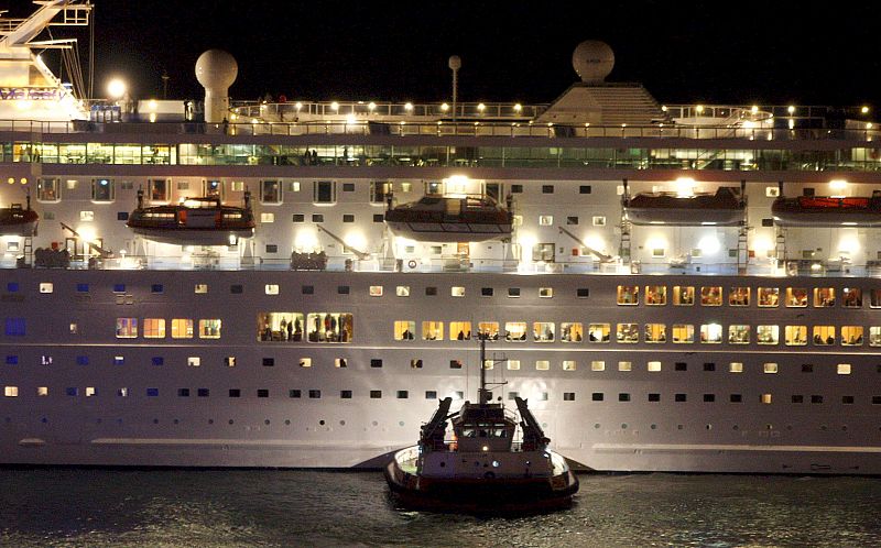 Dos muertos y 17 heridos en un crucero a causa de una ola gigante en el Mediterráneo
