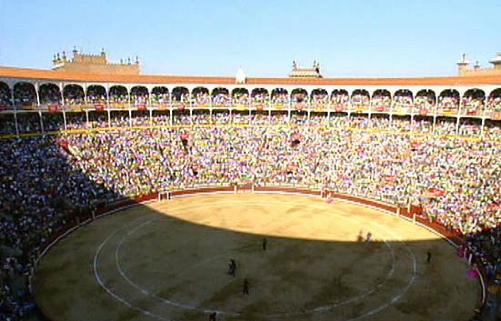 El parlamento de Cataluña debate si prohíbe los toros | Ver