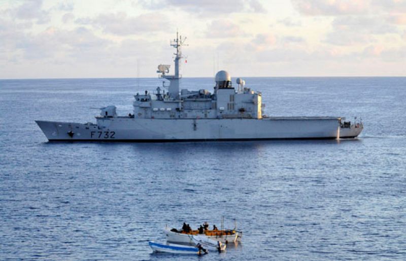 Detienen a 22 piratas después del ataque a tres barcos españoles en el océano Índico