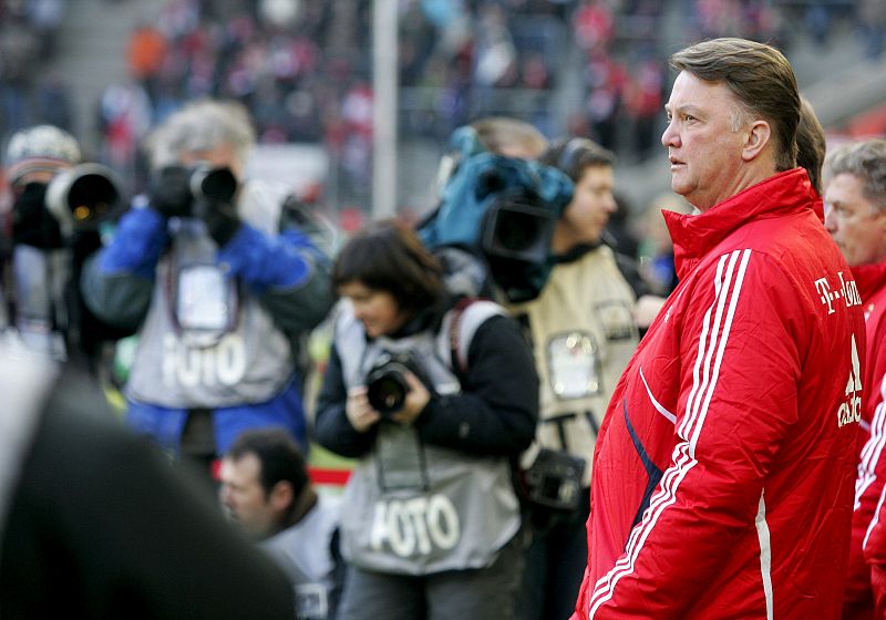 Seria amenaza 'viola' al proyecto de Van Gaal