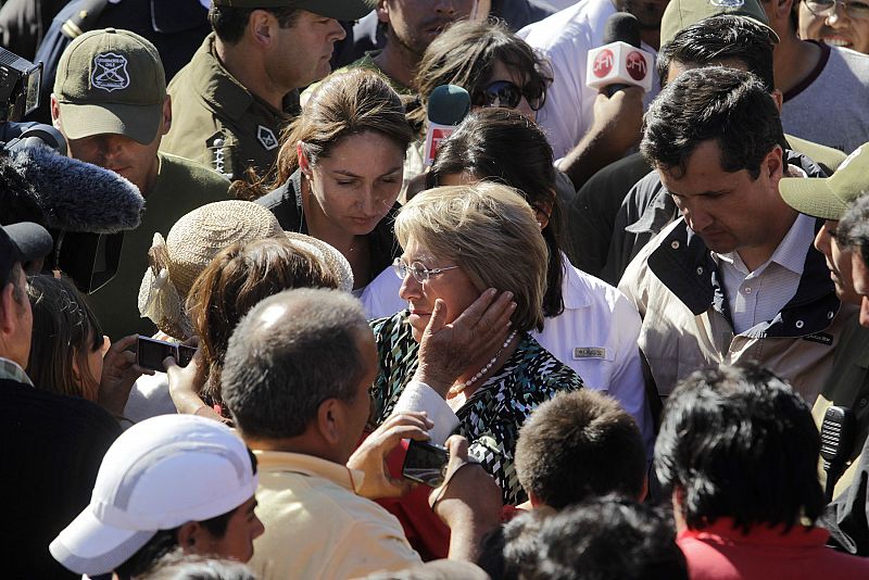 Bachelet cierra su mandato con la valoración más alta pese a la gestión del seísmo
