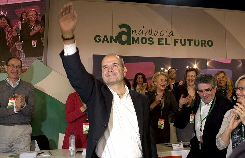 Arranca el cónclave socialista andaluz en el que Chaves se despedirá de la secretaría general