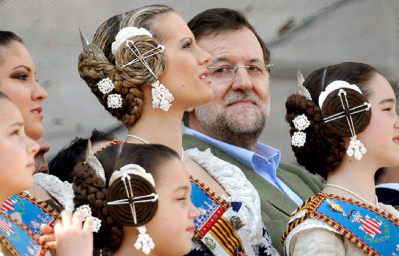Rajoy asegura que la subida del IVA es un "sablazo del mal gobernante" a los ciudadanos
