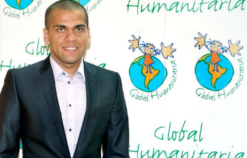 Alves: "Si nos eliminan, que sea como hombres"