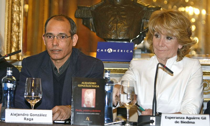 Aguirre recomienda a Willy Toledo que pase una semana en una cárcel cubana